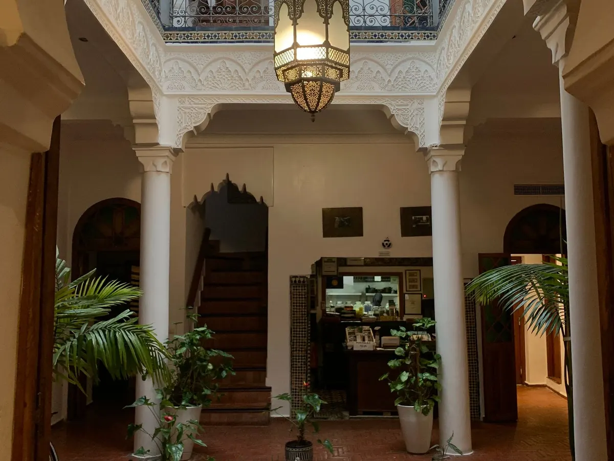 Chatbot IA pour les agences de voyage et le tourisme au Maroc
